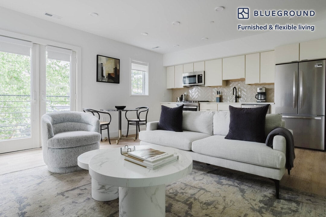 716 L St SE in Washington, DC - Building Photo