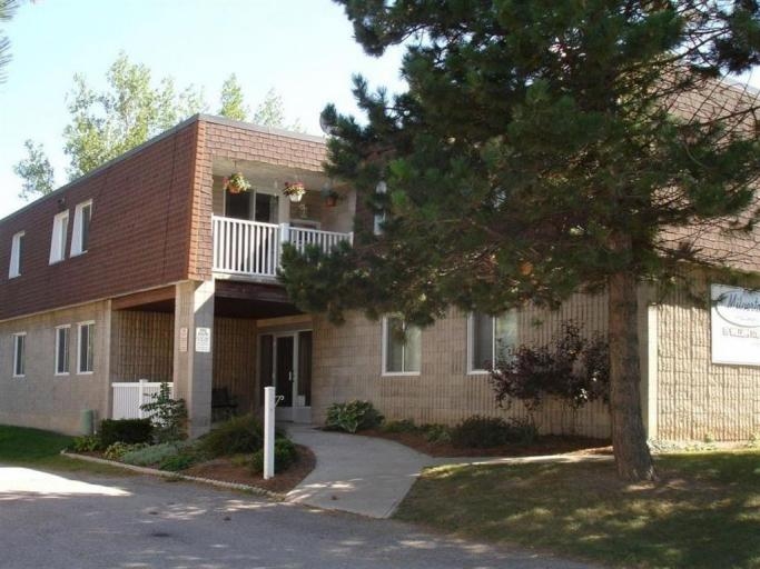 Milverton Apartments in Perth East, ON - Building Photo