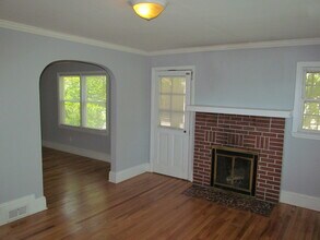 938 Lockland Ave in Winston-Salem, NC - Building Photo - Building Photo