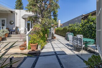 9116 W 24th St in Los Angeles, CA - Building Photo - Building Photo