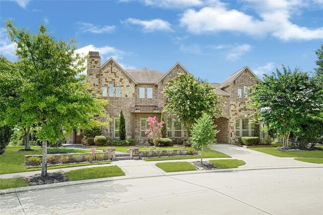 property at 19003 Cove Manor Dr