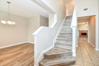 100 Singleton Dr in Royse City, TX - Foto de edificio - Building Photo