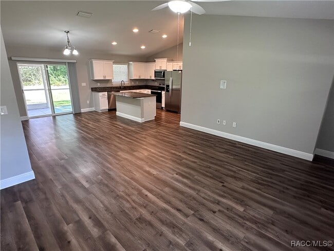 13 Locust Dr in Ocala, FL - Building Photo - Building Photo