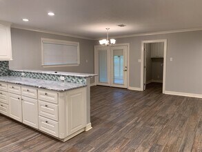 839 Maxey Rd in Longview, TX - Building Photo - Building Photo