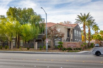 Mission Pointe in Las Vegas, NV - Building Photo - Building Photo