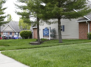 814 Fox Run Rd in Findlay, OH - Building Photo - Building Photo