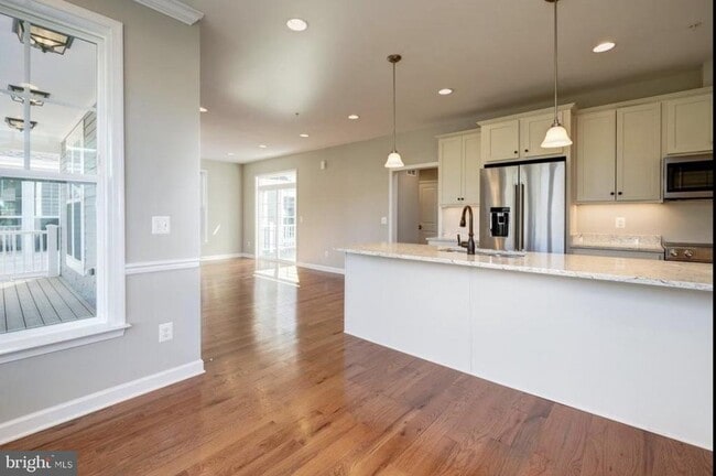 1020 Railroad Ave in Falls Church, VA - Building Photo - Building Photo