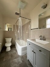 445 Smithers Ave S, Unit 1 in Renton, WA - Building Photo - Building Photo