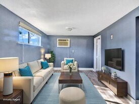 912 S Armstrong Ave in Denison, TX - Building Photo