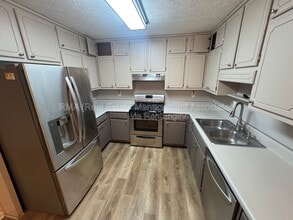 129 Wagon Wheel Cir in Griffin, GA - Building Photo - Building Photo