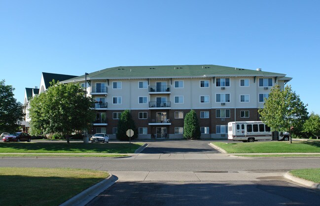 WestRidge in Minnetonka, MN - Building Photo - Building Photo