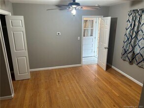 26 Mt Pleasant St in Derby, CT - Building Photo - Building Photo