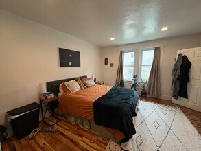 5850 Alderson St, Unit 5 in Pittsburgh, PA - Building Photo - Building Photo