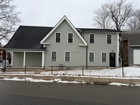 18 S Main St, Unit 2F in Milford, MA - Building Photo