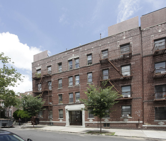 761 44th St in Brooklyn, NY - Building Photo - Building Photo