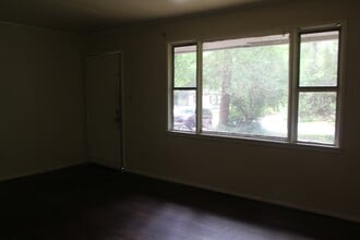 1123 W Waddell Ave in Albany, GA - Building Photo - Building Photo