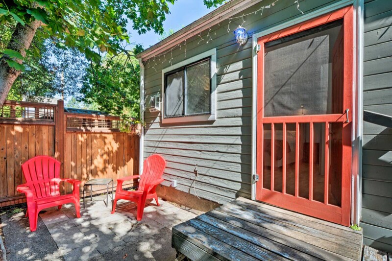 673 Siskiyou Blvd in Ashland, OR - Foto de edificio