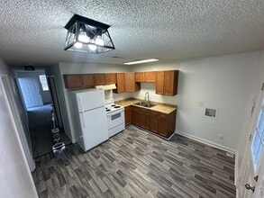 1143 N Graycroft Ave in Nashville, TN - Building Photo - Building Photo