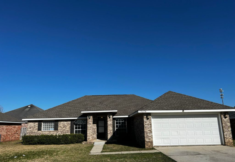 12025 Harmony Cir in Gulfport, MS - Building Photo