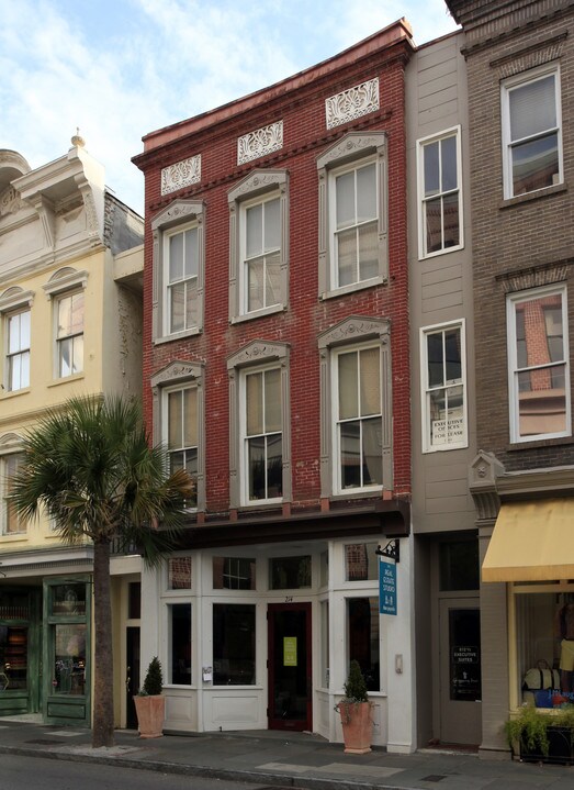 214 King St in Charleston, SC - Building Photo