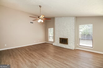 8178 Winewood Way in Riverdale, GA - Building Photo - Building Photo