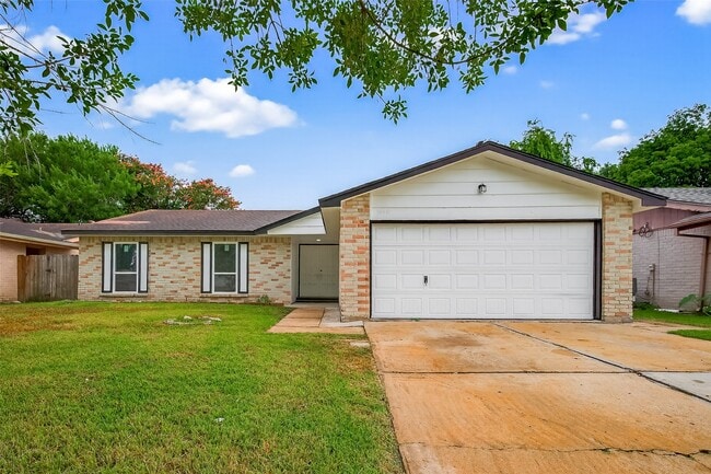 property at 10414 Gulfstream Ln