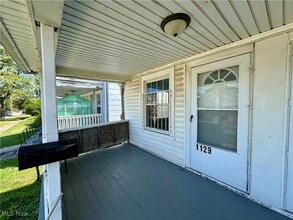 1129 W Erie Ave in Lorain, OH - Foto de edificio - Building Photo