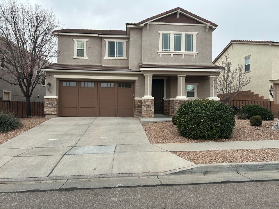 8404 Wild Dunes Ave NW in Albuquerque, NM - Building Photo