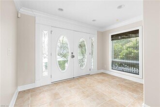 882 W Ocean View Ave in Norfolk, VA - Building Photo - Building Photo