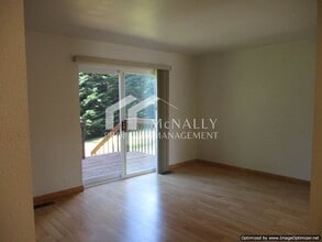 2241 SE Moritz Way in Port Orchard, WA - Building Photo - Building Photo
