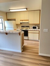 1330 Park Entrance Dr, Unit 1 in San Jose, CA - Foto de edificio - Building Photo