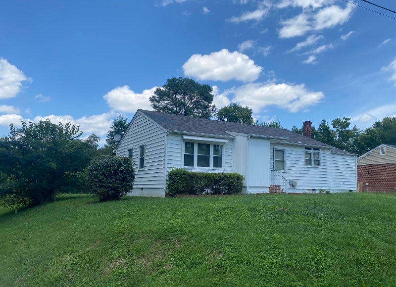 4928 Burtwood Ln in Richmond, VA - Building Photo