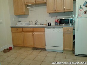 38 Bond St in Somerville, MA - Building Photo - Building Photo