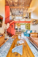 743 E Oltorf St in Austin, TX - Building Photo - Building Photo