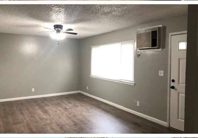 2425 Mariposa Ave in Chico, CA - Building Photo - Building Photo