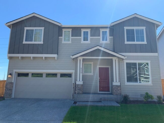 9329 N Alder St in Camas, WA - Building Photo - Building Photo