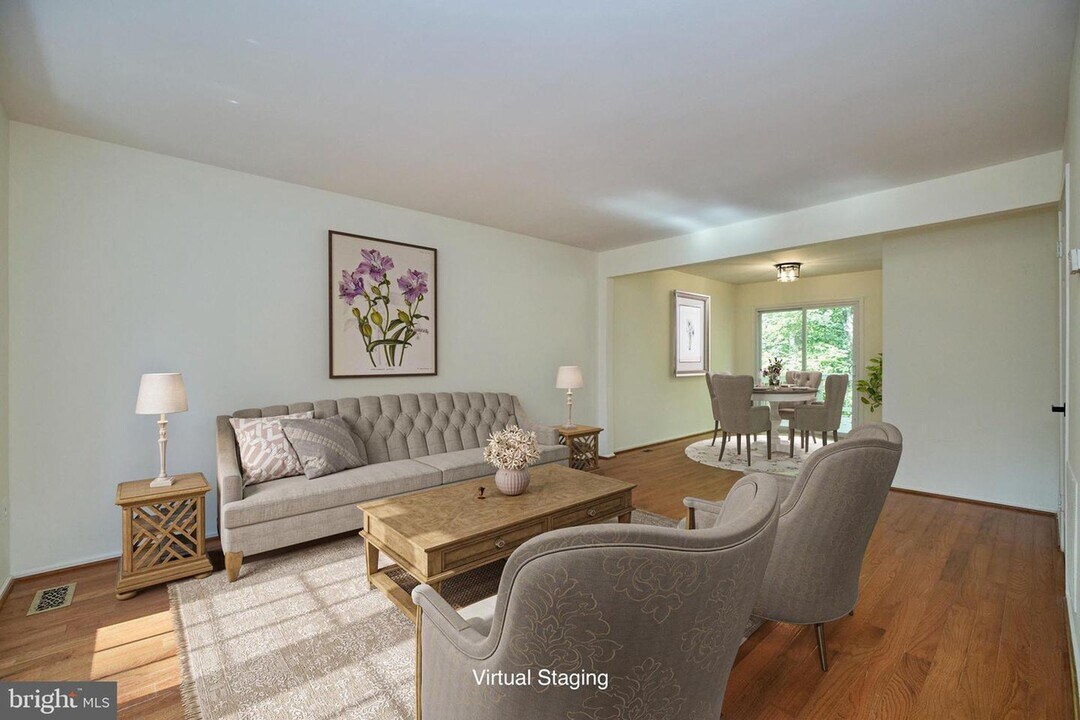 14240 Long Green Dr in Silver Spring, MD - Building Photo