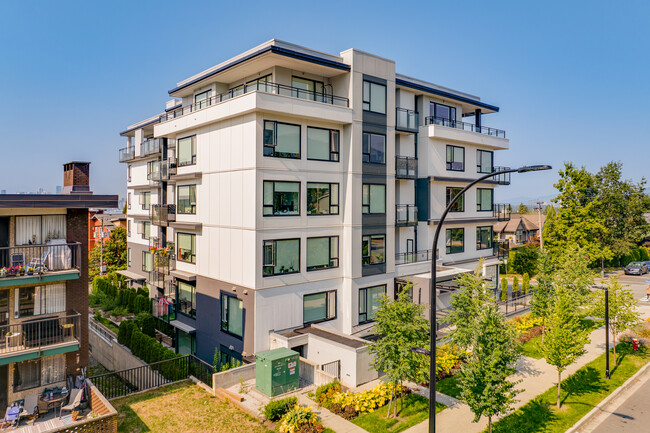 Avesta 2 in North Vancouver, BC - Building Photo - Building Photo