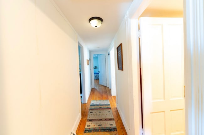 225 Waterman Ave in East Providence, RI - Foto de edificio - Building Photo