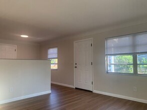 4610 14th Ave S in St. Petersburg, FL - Building Photo - Building Photo