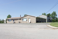 6401-6412 Lake Michigan Dr in Allendale, MI - Building Photo - Building Photo