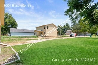 2000 Bellview St in La Marque, TX - Building Photo - Building Photo