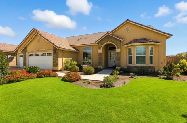 2700 7th Ave Dr in Kingsburg, CA - Building Photo - Building Photo