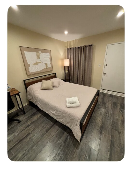 248 S Doheny Dr in Beverly Hills, CA - Building Photo