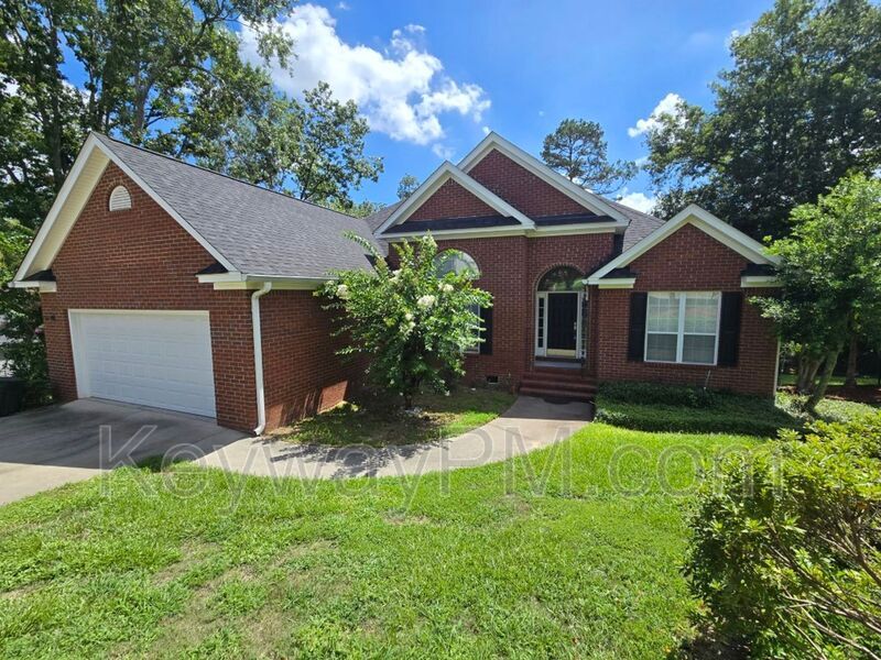 5006 Fieldcrest Dr in North Augusta, SC - Building Photo