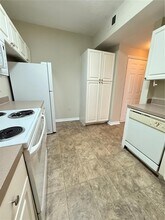5524 Metrowest Blvd, Unit 312 in Orlando, FL - Building Photo - Building Photo