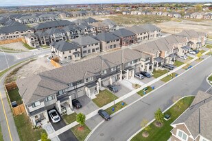 186 Closson Dr in Whitby, ON - Building Photo