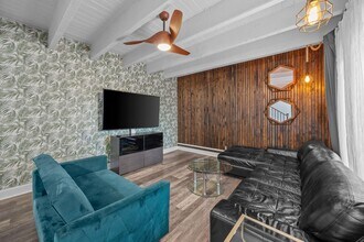 1520 Shaker Cir in Wellington, FL - Building Photo - Building Photo