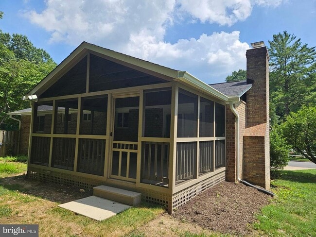 5021 Swinton Dr in Fairfax, VA - Building Photo - Building Photo