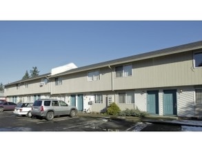 Arrowsmith Apartments^ in Saint Helens, OR - Foto de edificio - Building Photo